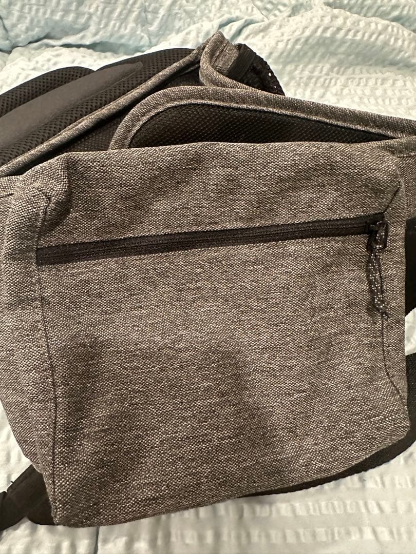 ポルバンアドバンスのせる抱っこひも ダブルショルダーとヒップシート