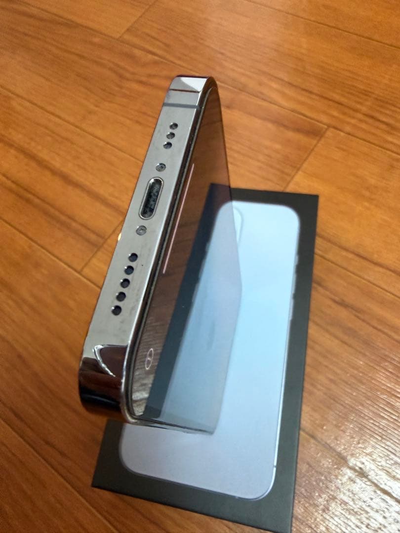 [美品]iPhone13 Pro本体256GB 本体simフリー 新品フィルム付