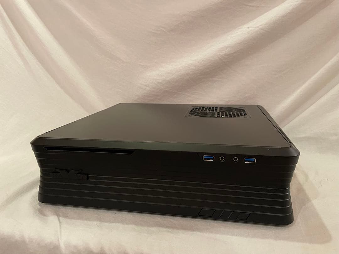 【PCケース】 SilverStone RVZ01 【開封済・未使用品】