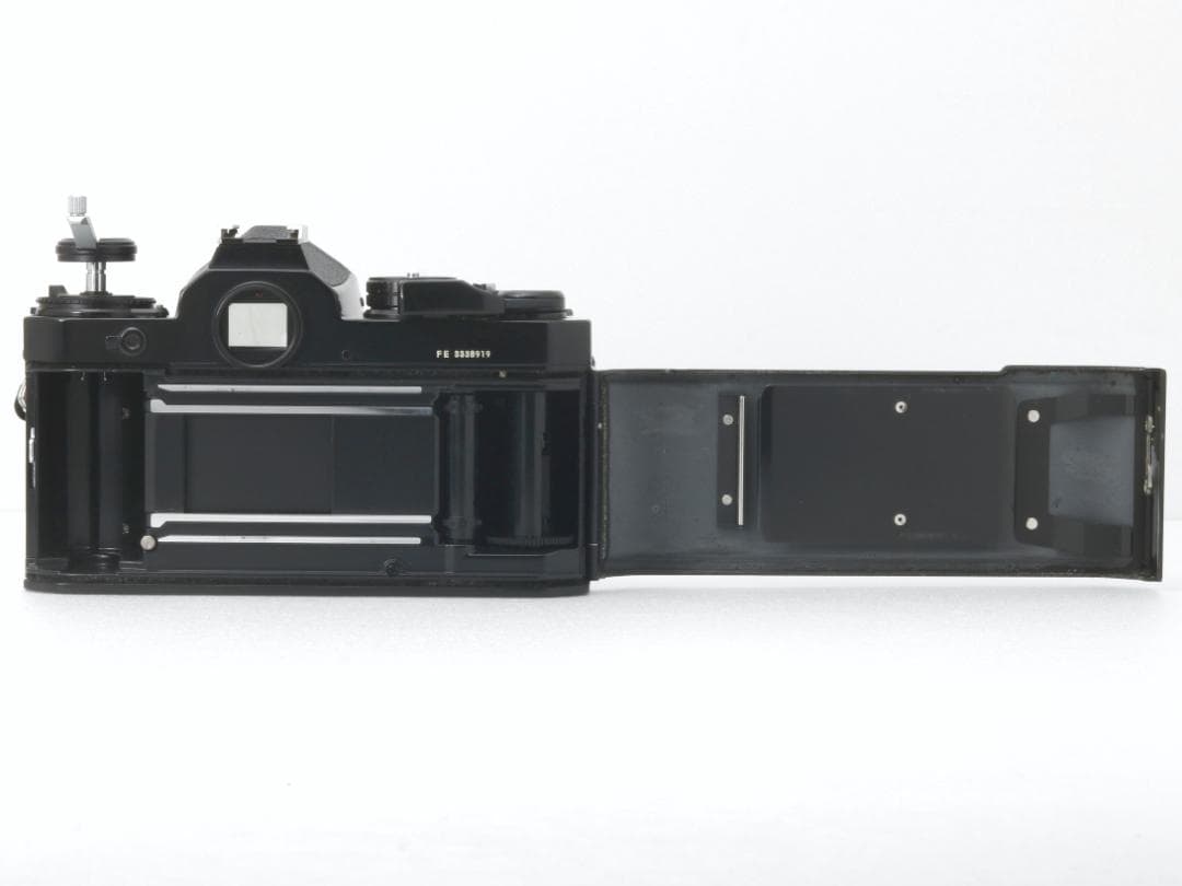 0158 ニコン Nikon FE ブラック + 単焦点レンズ