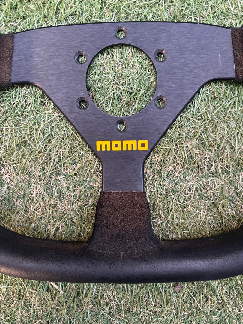 MOMO TYP V35 ステアリング KBA70063 3スポーク 350mm