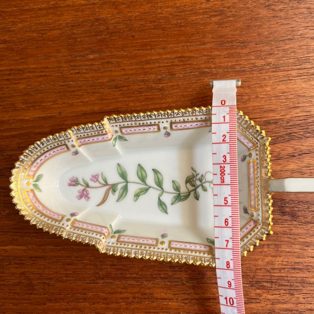 ロイヤルコペンハーゲン フローラダニカ　リーフディッシュ