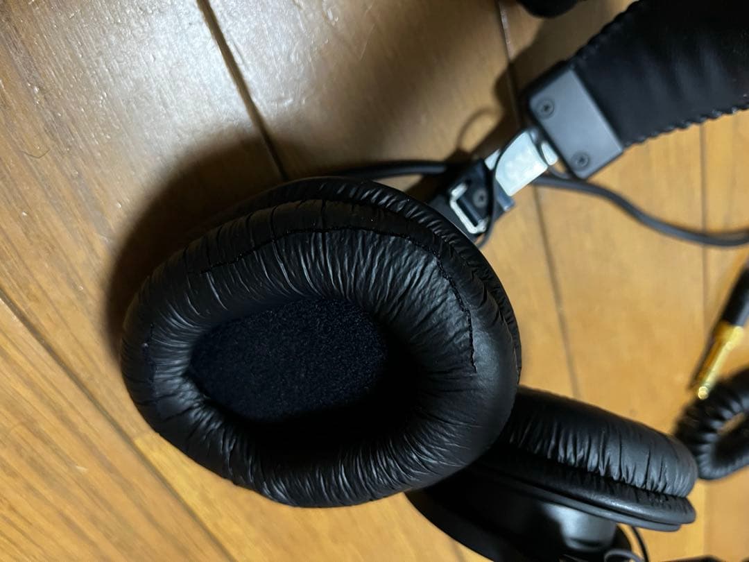 SONY MDR-7506 モニターヘッドホン（使用1〜2回のみ）