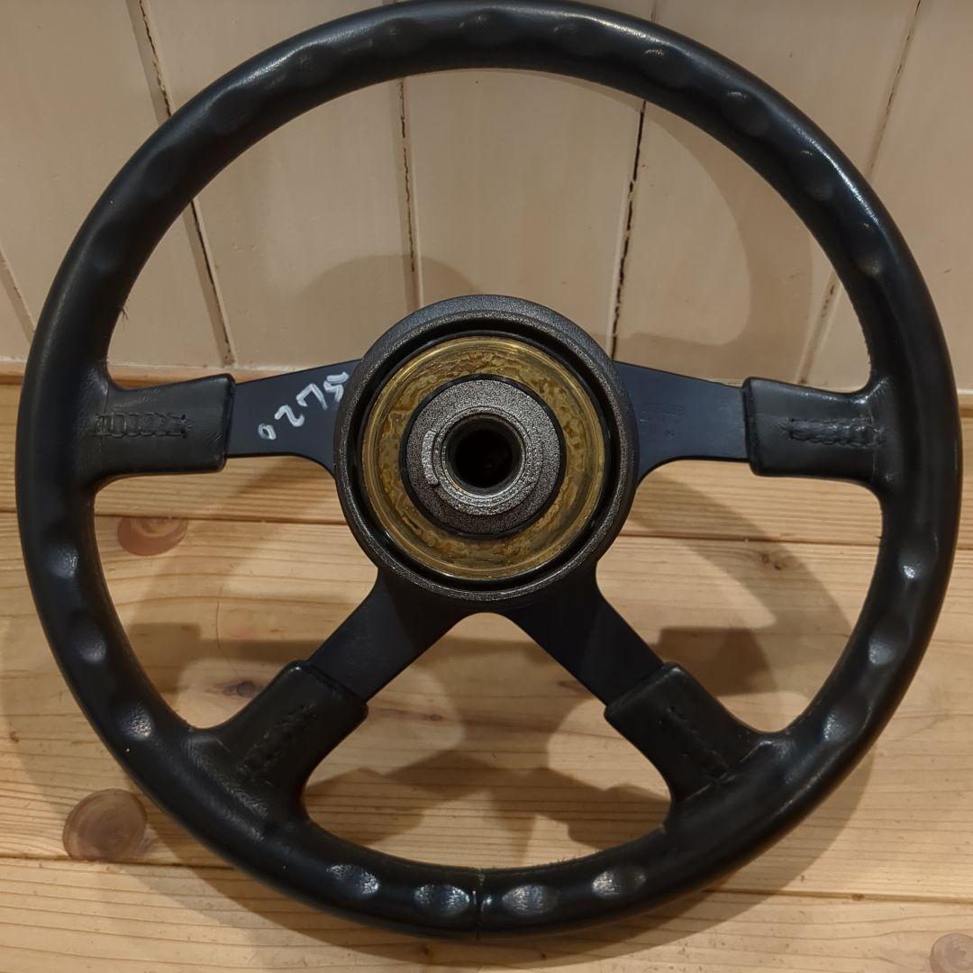 momoステアリングホイール・ワーゲンホーンボタン・ヴァナゴンＴ4ボスセット