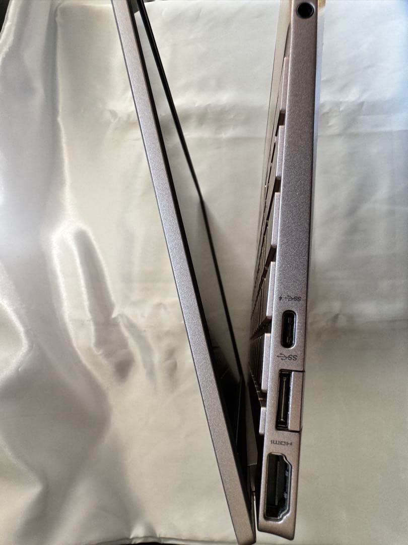 ピンク/最軽量957kg/HP Pavilion Aero 13/Ryzen 7