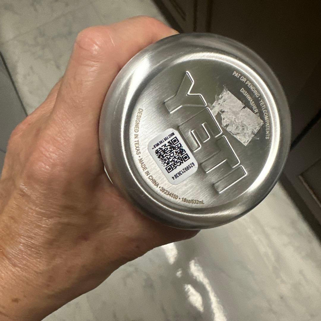 YETI Rambler 18 oz Bottle ネイビー