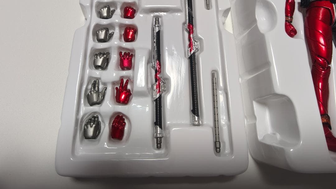 S.H.Figuarts (真骨彫製法) 仮面ライダーW ヒートメタル