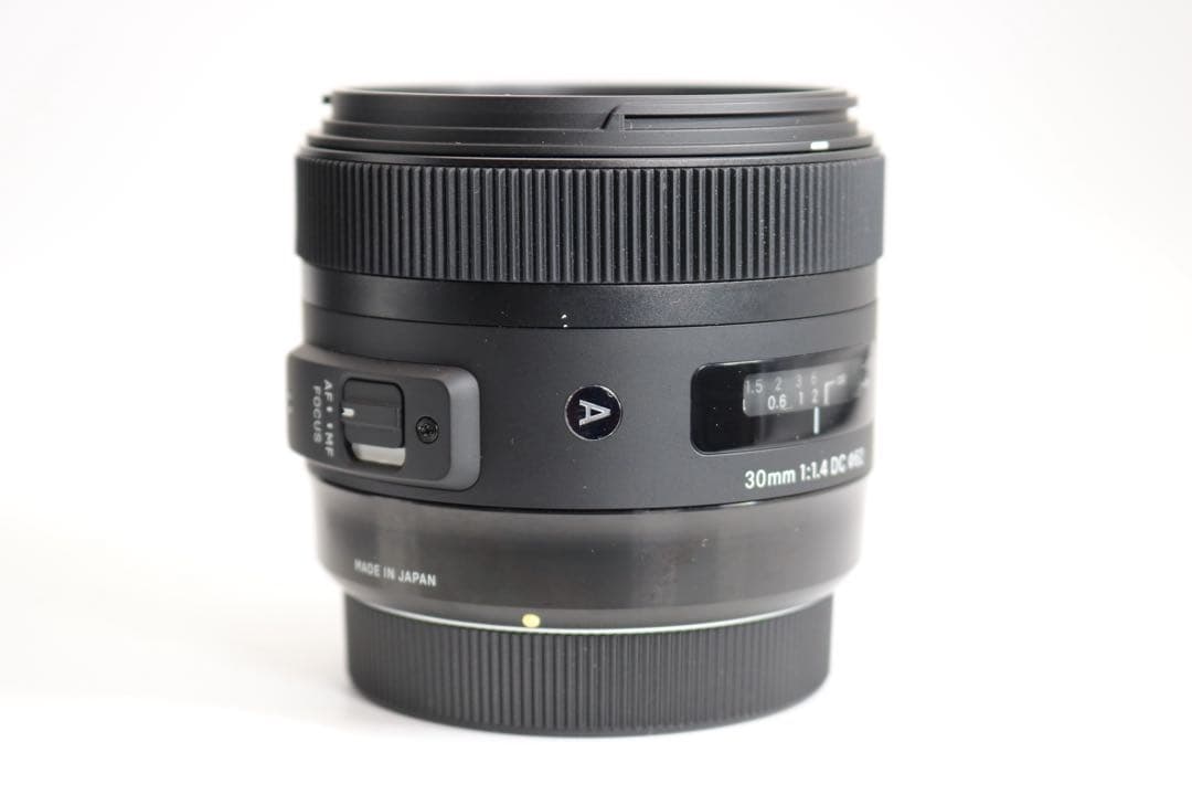 美品　【Canon用 SIGMA 30mm F1.4 DC】 単焦点レンズ