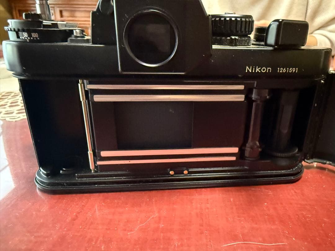 Nikon F3 一眼レフカメラ Nikkor 50mm f/1.8