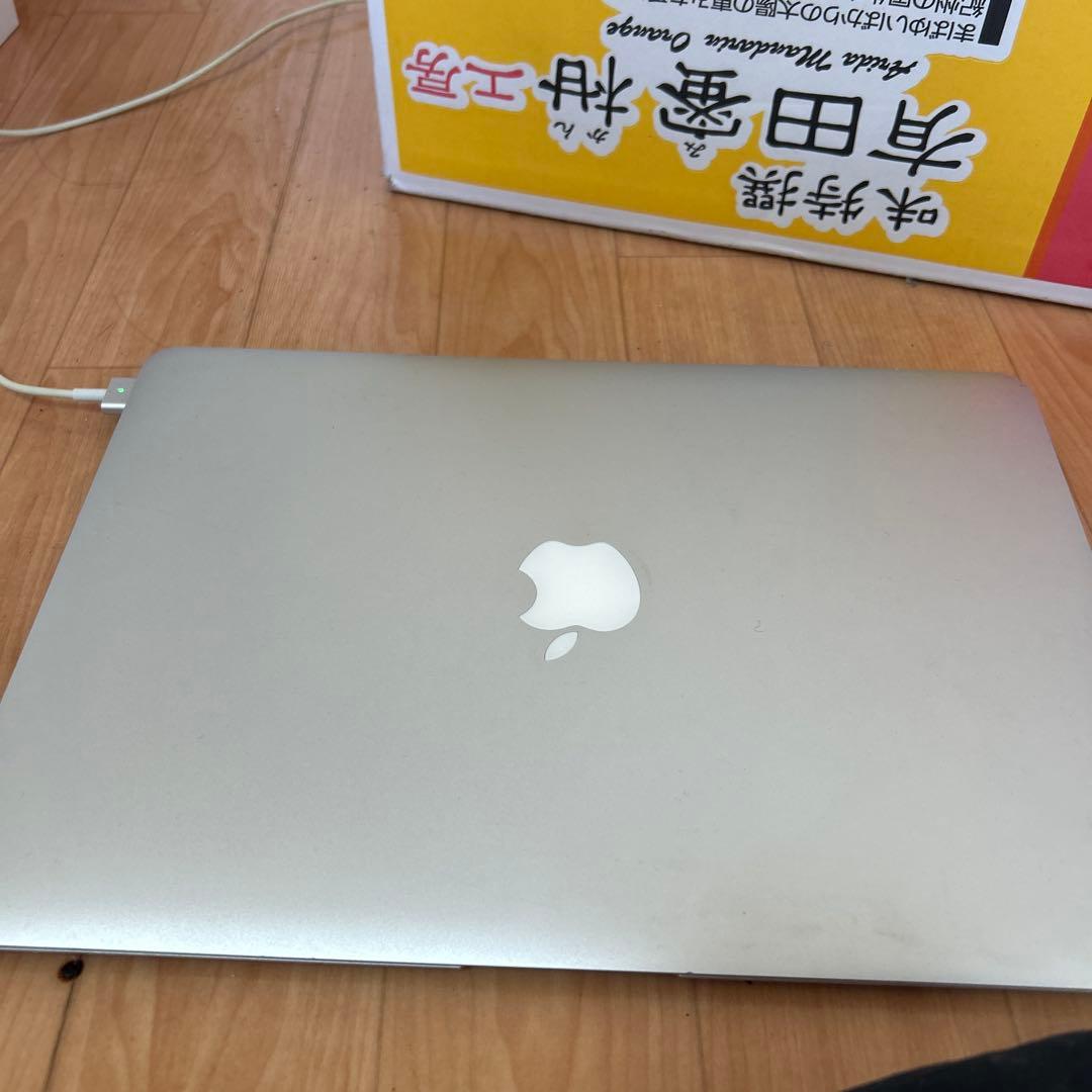 MacBook Air 13インチEarly2015Core i5 8GB