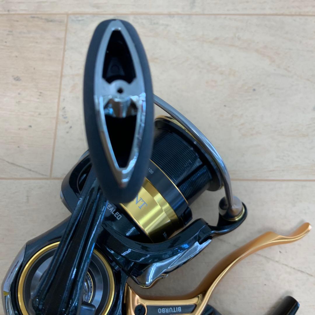 ダイワ　22トーナメントISO 2500XH-LBD