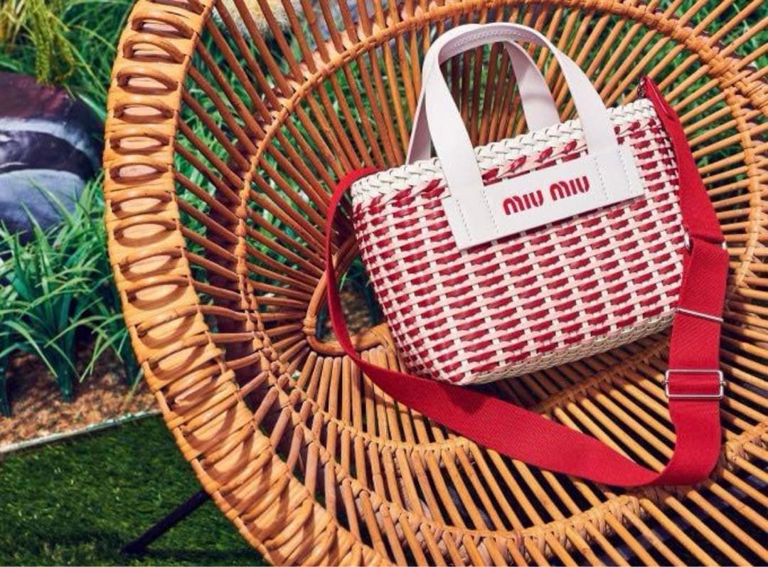 miumiuミュウミュウ　エコレザーかごバッグ新品