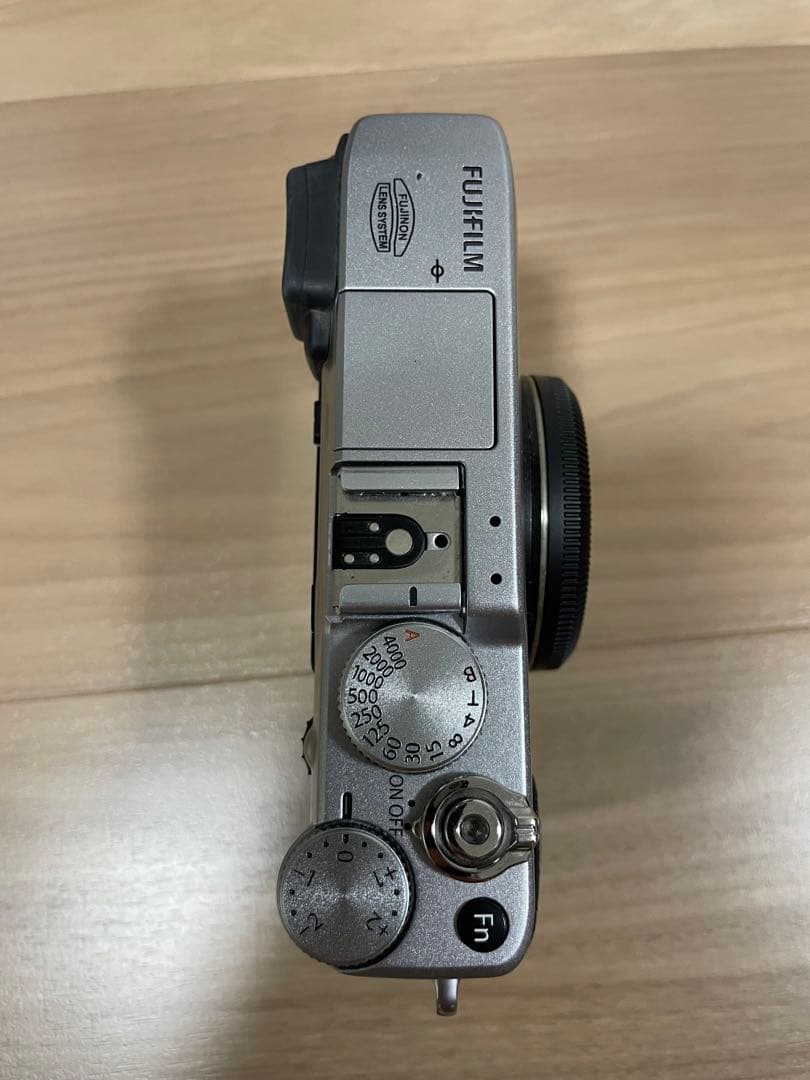 Fujifilm X-E1 シルバー　レザーケース　リモートレリーズ