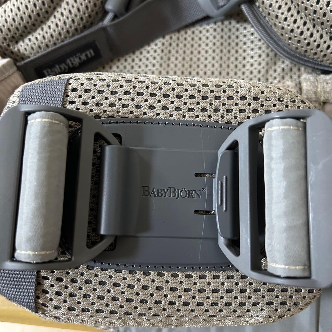 ベビービョルン ハーモニー グレーベージュ 抱っこ紐 メッシュ