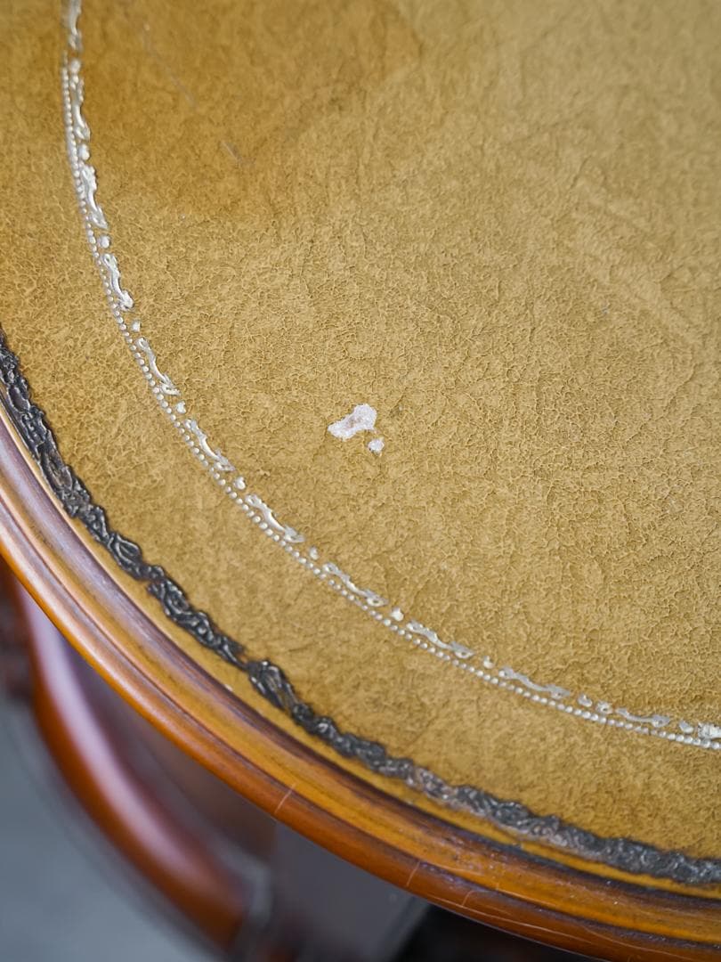 廃盤 コモ ラウンドチェスト 猫脚 アンティークキャビネット