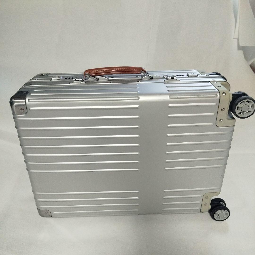 イノベーター innovator スーツケース（アルミキャリー）36L　51cm