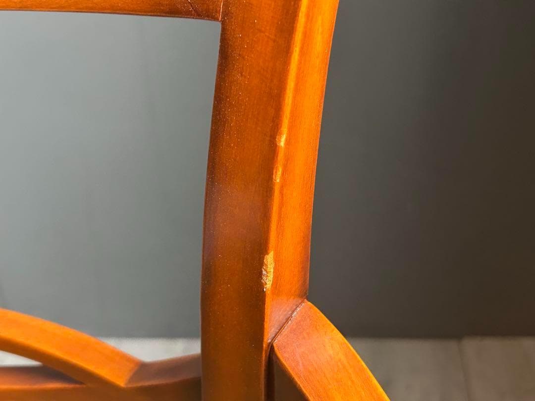 ヨーロピアン　クラシック　アームチェア　リベット打ち　イタリア　ロココ　nz