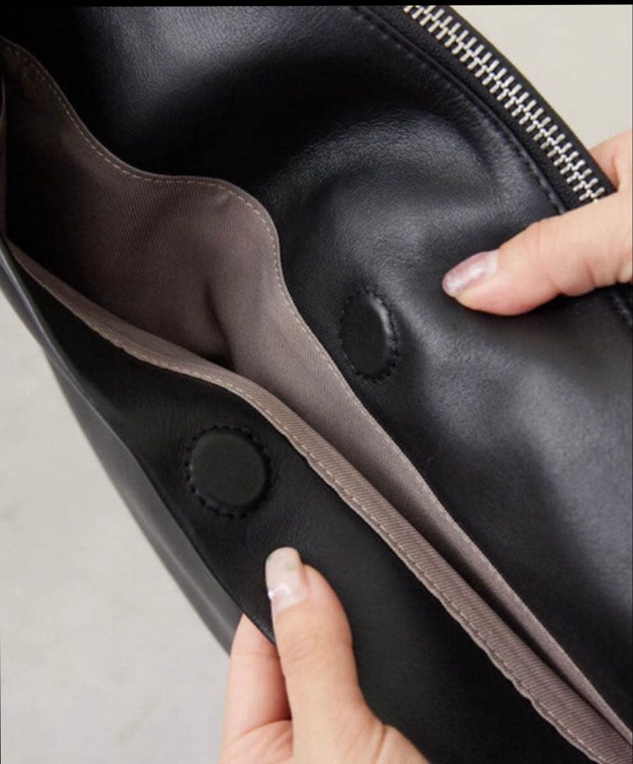 ear PAPILLONNER《牛革》パピヨネ　スワローマチショルダーバッグ