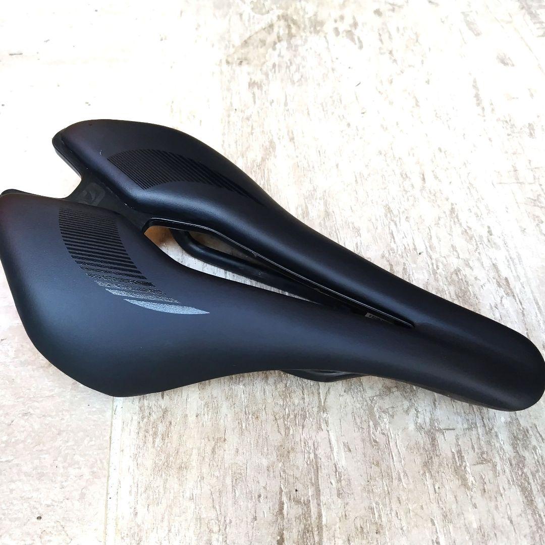 MOST LYNX ULTRA サドル
