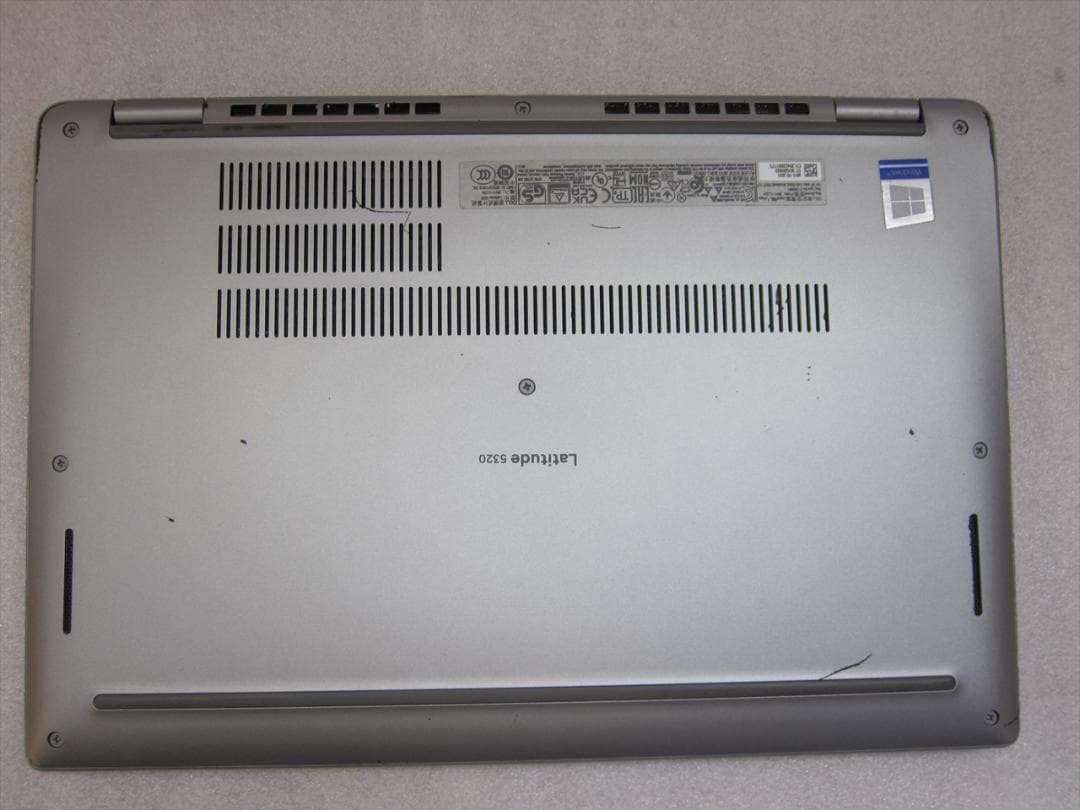 デル11世代Core i7-1185G7/16G/SSD512/13.3フルHD