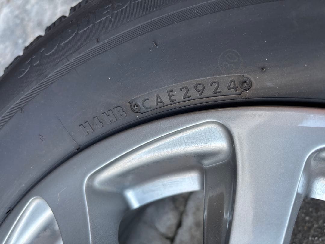 ブリヂストン 215/65R16 タイヤセット　①