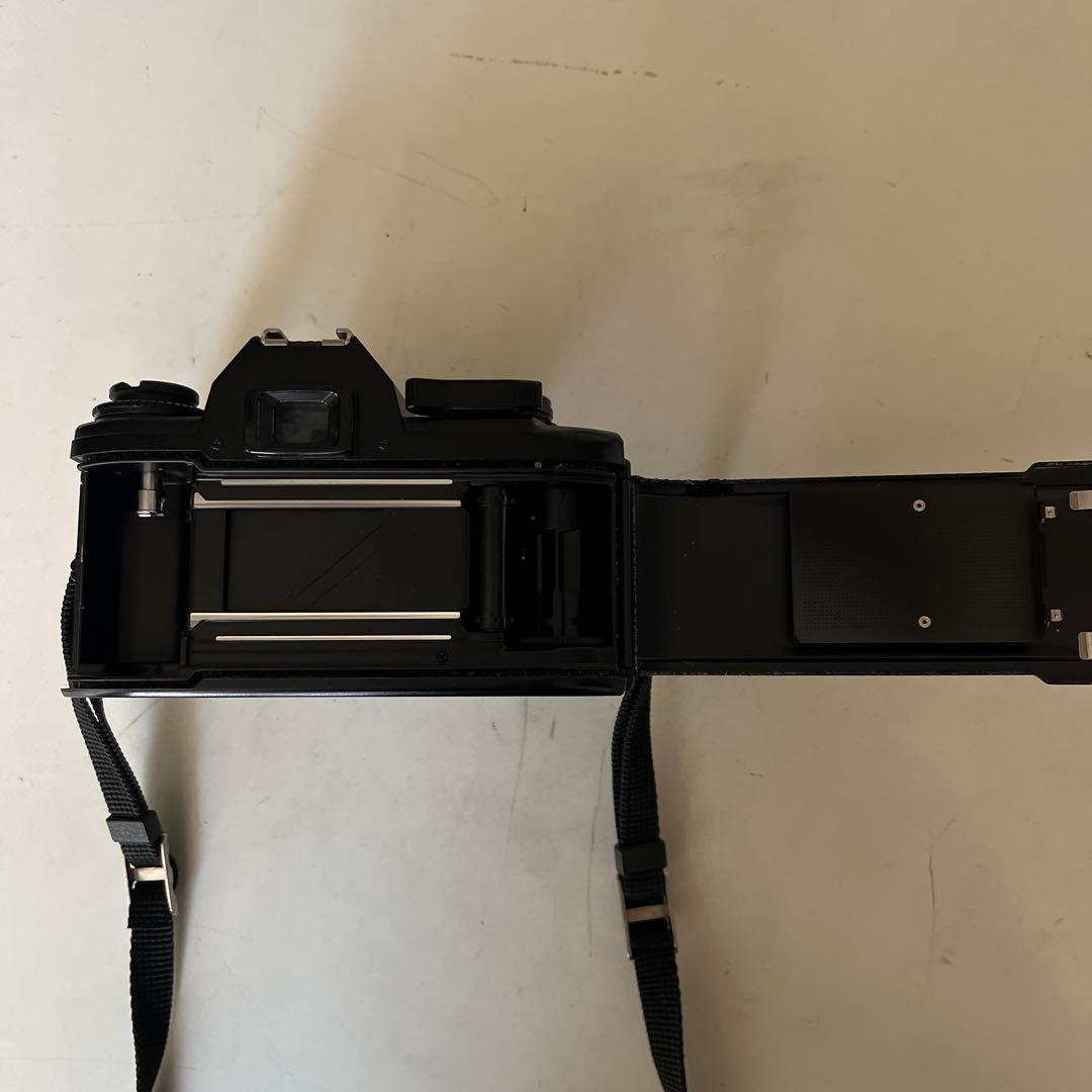 Nikon EM 　一眼レフカメラ標準レンズ・他セット