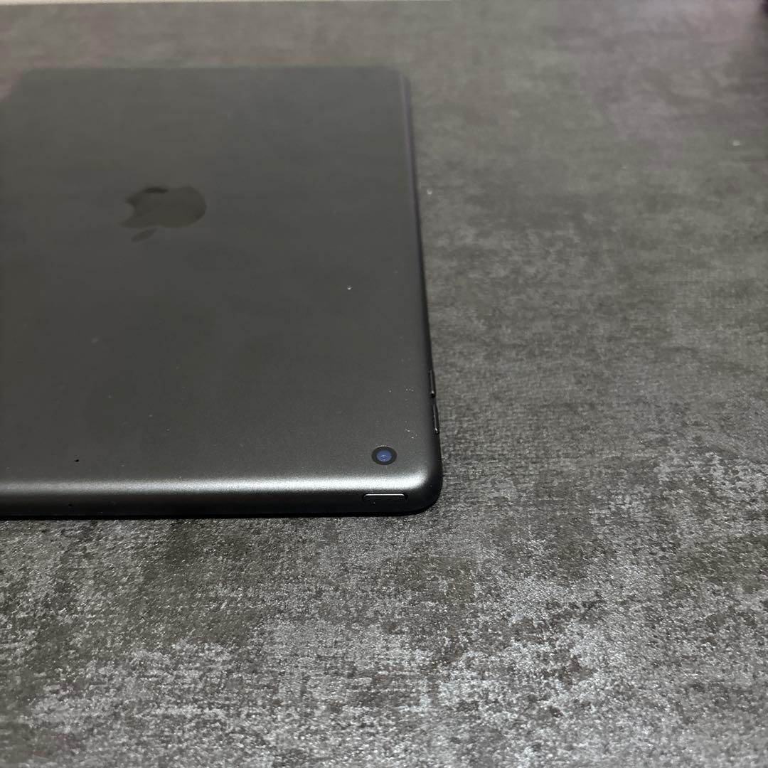 Apple iPad (第9世代) 10.2インチ スペースグレー