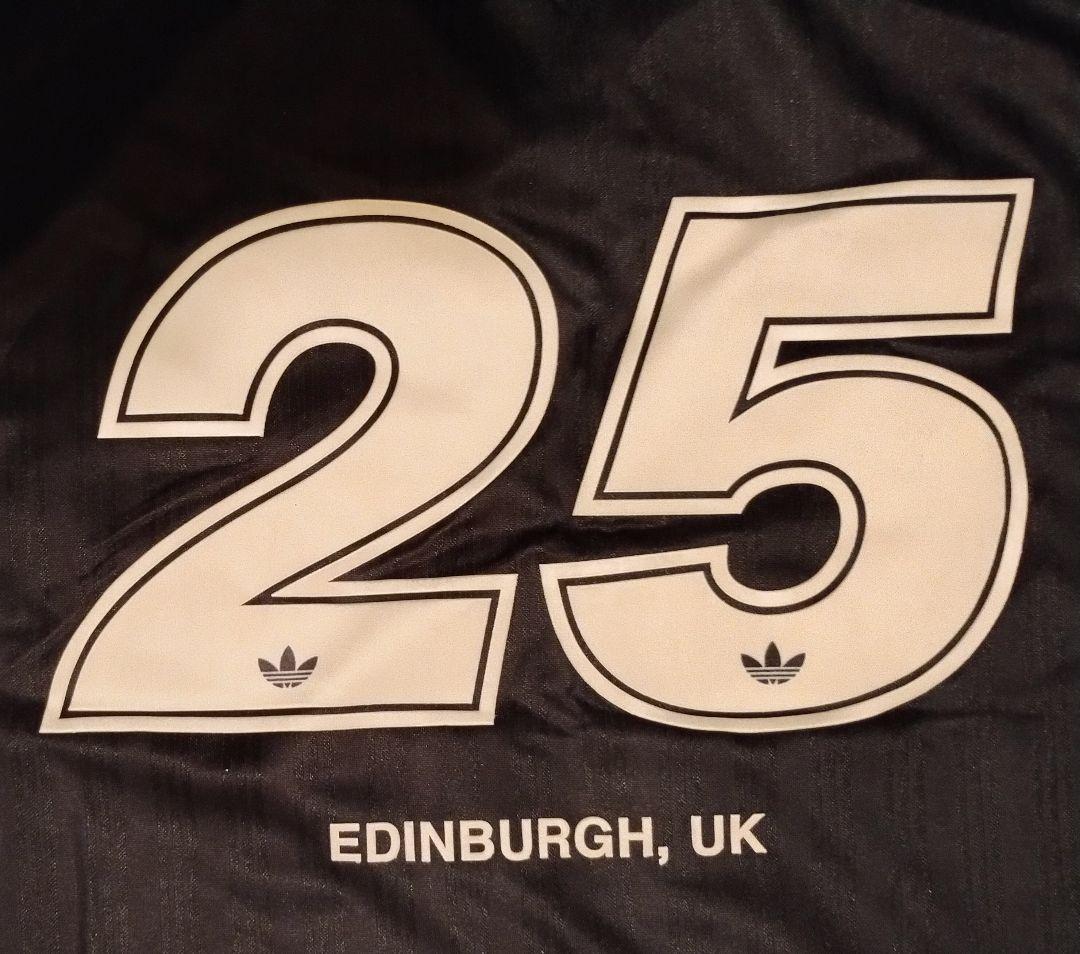 Keisuke.KOasisアディダス x BillieEilishロンＴ