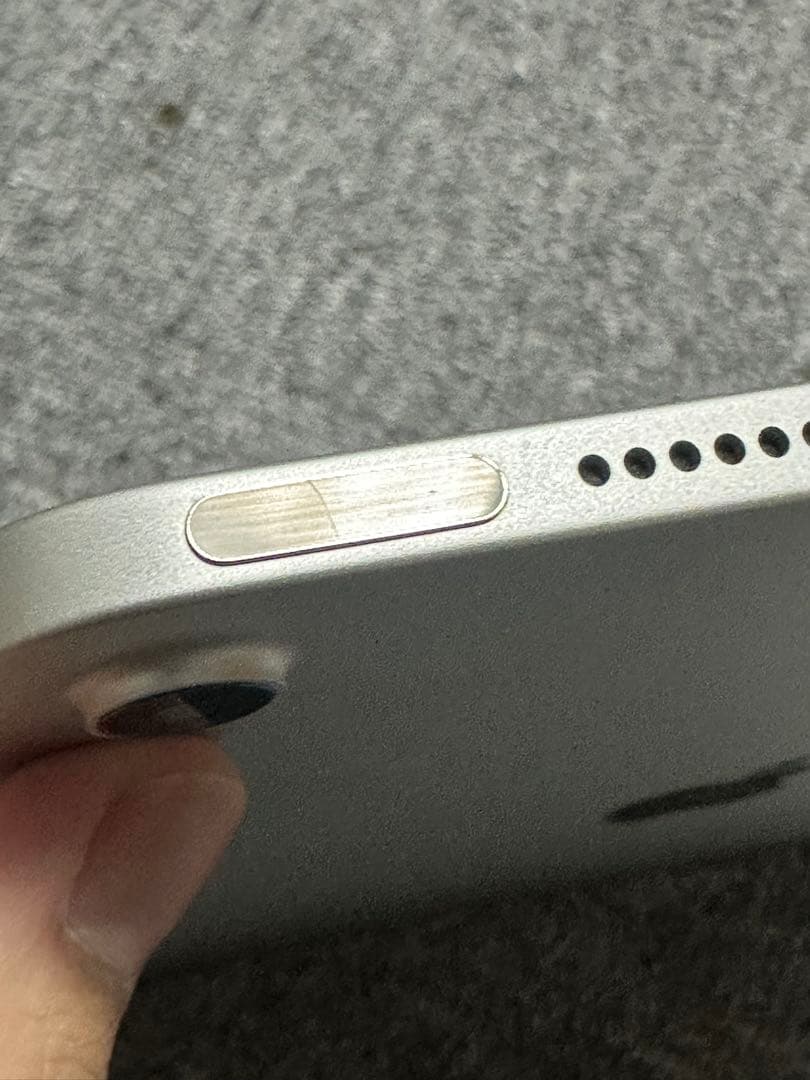 Apple iPad (A16) 128GB Wi-Fi シルバー