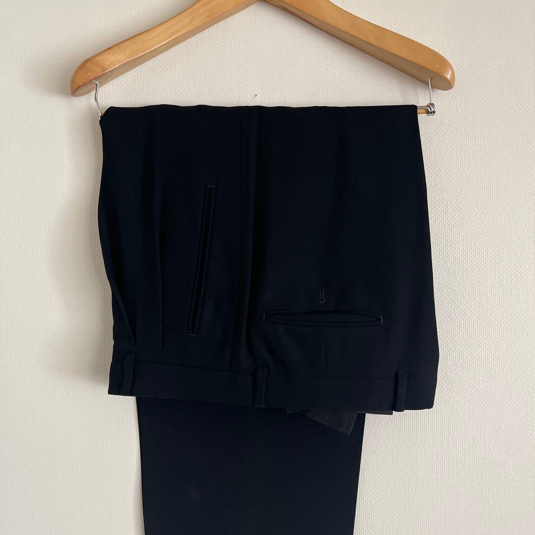 ARMANI COLLEZIONI ブラック スーツ（50/R）