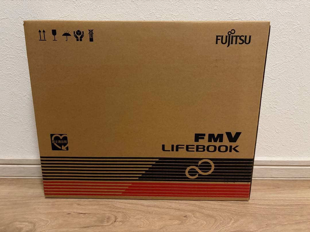FUJITSU ＦＭＶノートパソコン LIFEBOOK 画面15.6型 i7