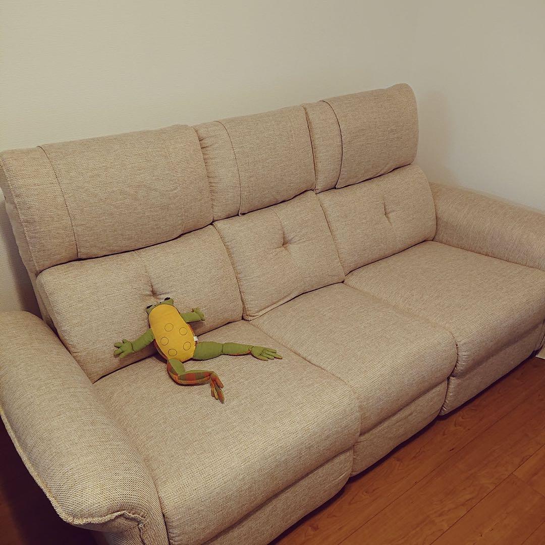 ニトリ 電動リクライニングソファ テーブル付き 3人用 幅194cm モカ