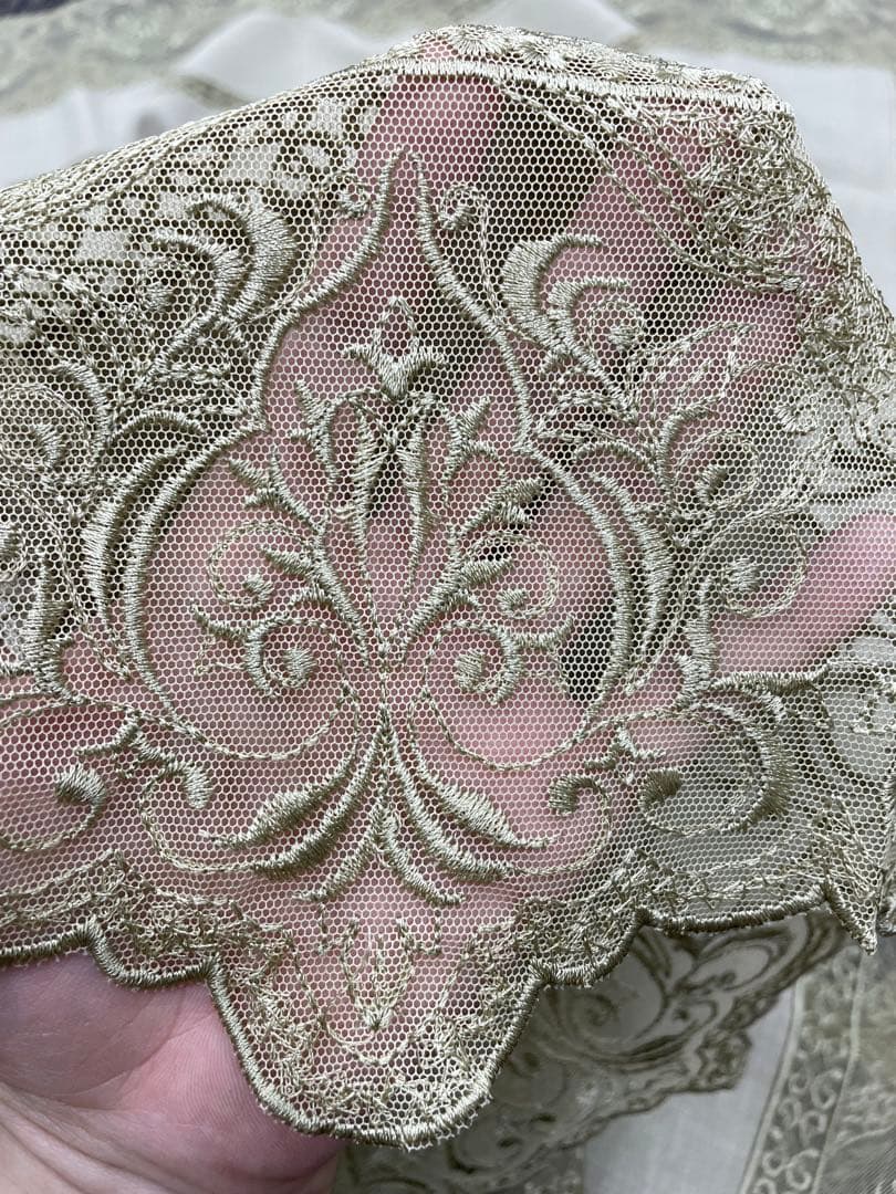 【新品美品 一点物希少】F&L ゴールドレースクロス テーブル アンティーク