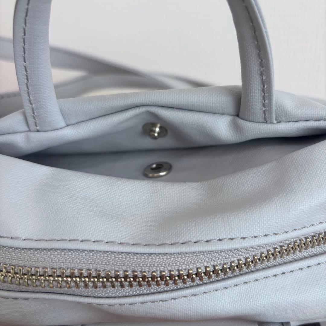 deuxC ドゥ・セー　ライトポシェットバッグ　シルバー　ホワイト　2way