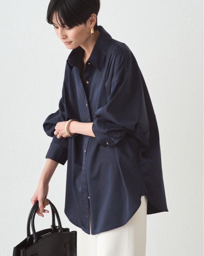 【美品】 Loungedress ラウンジレス　サテンBIGシャツ　ネイビー