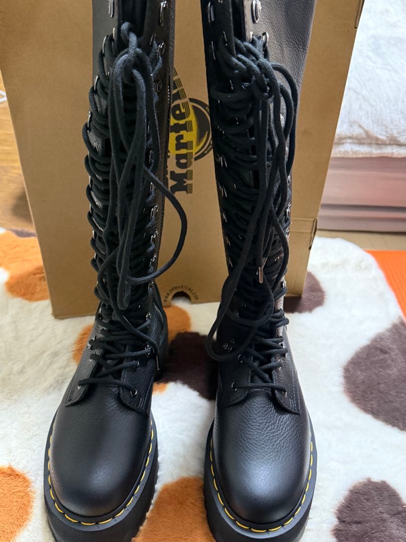 新品未使用　Dr.Marterns 1B60 MAX HDW ロングブーツ