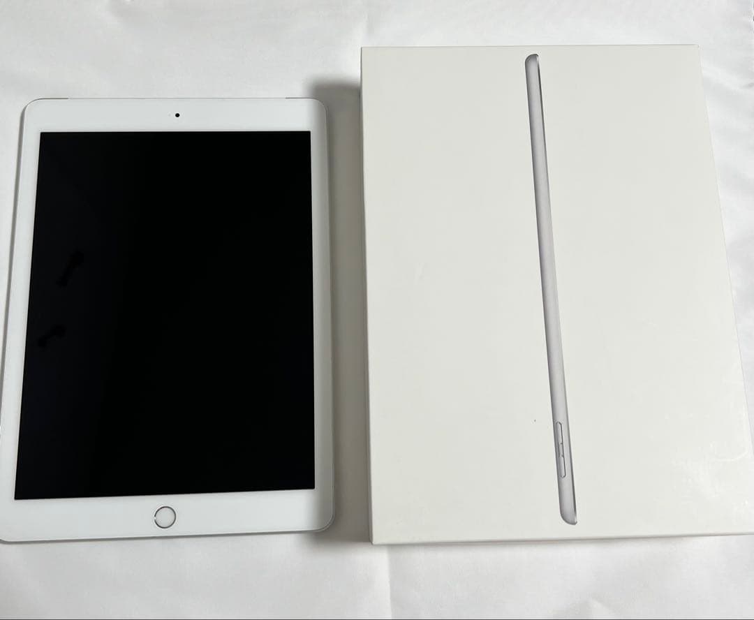 iPad 第6世代 Wi-Fi Cellular シルバー 本体 128GB