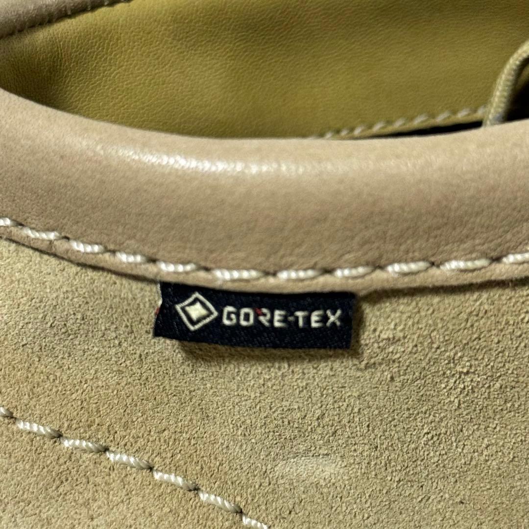 未使用✨Clarks クラークスオリジナルズワラビー　ゴアテックス　スエード