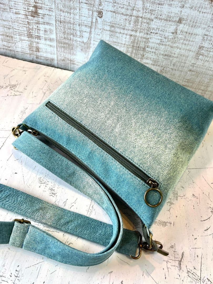 インディゴグラデデニム♡刺繍のショルダーバッグ♡フリルリボン猫ちゃん