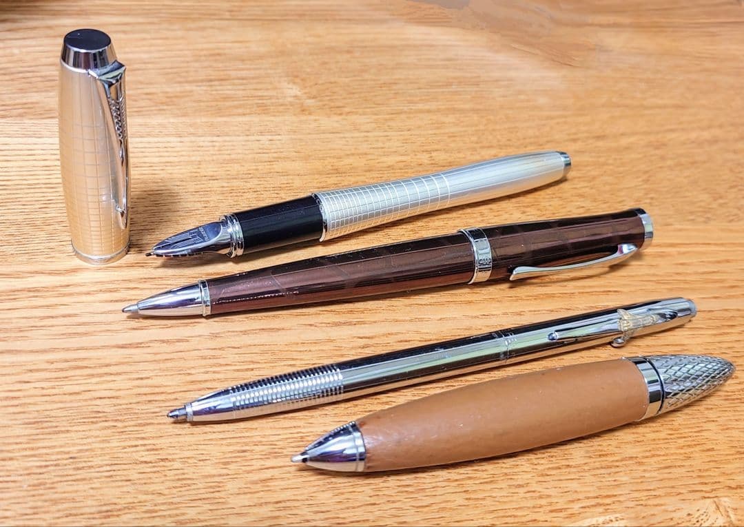 【高級筆記具4本セット+ペンケース3つ+替芯1つ】