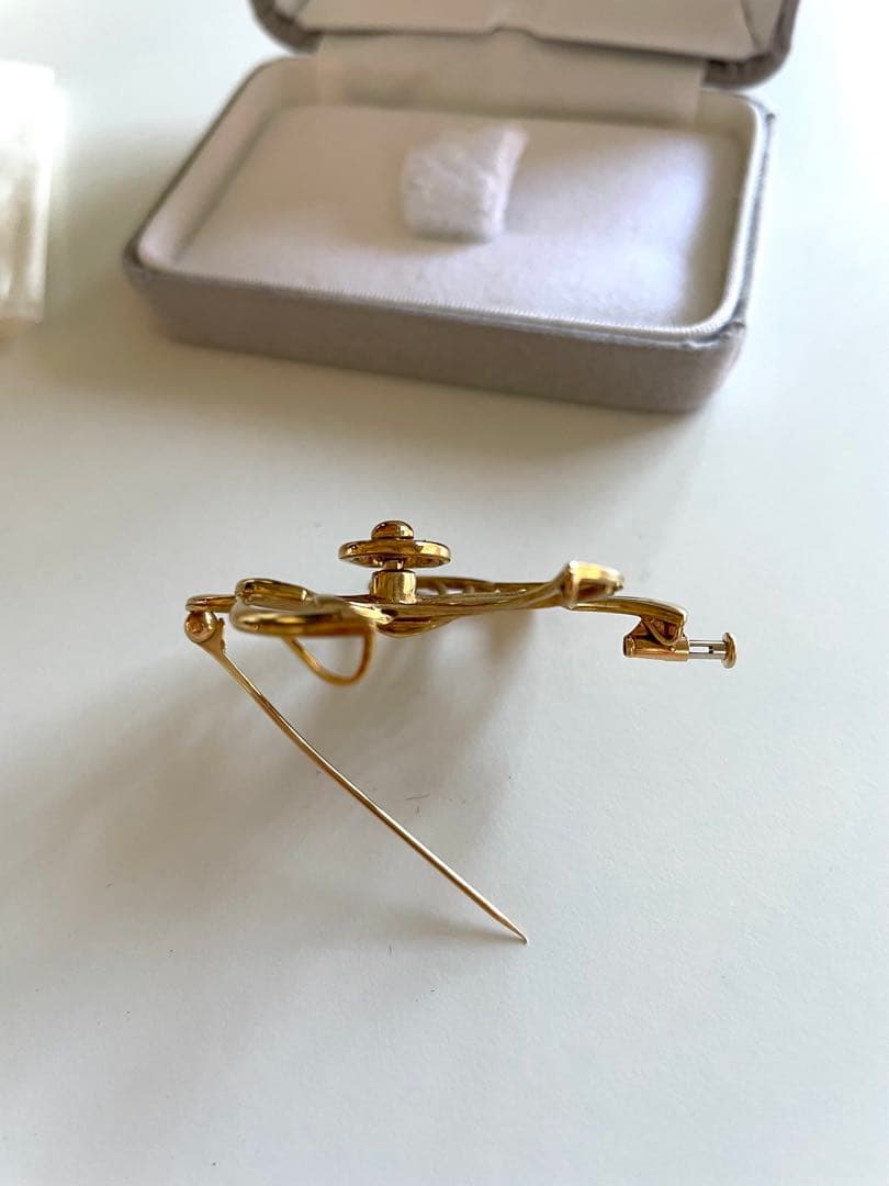 松坂屋　K18 ダイヤ ゴールド ブローチ　花