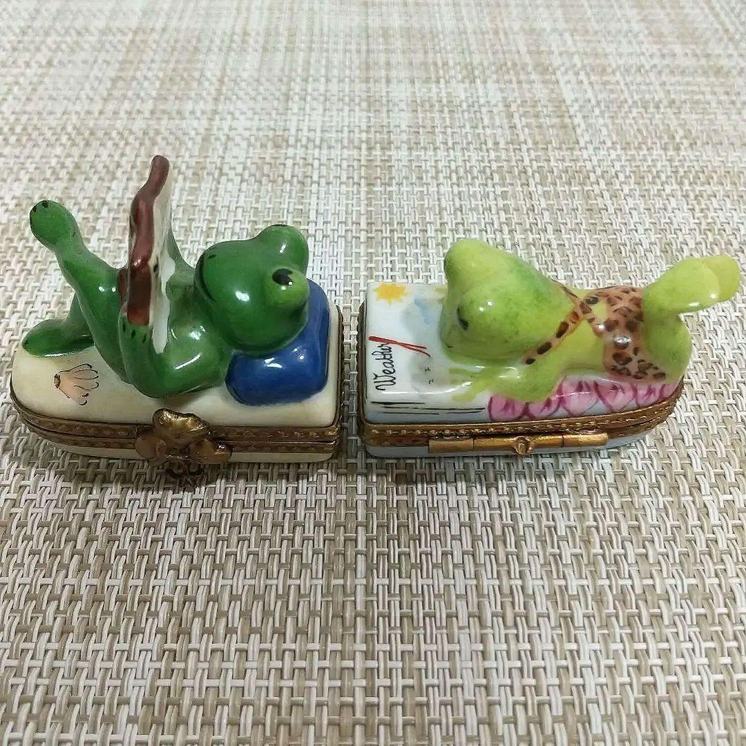 リモージュボックス 読書するカエル 蛙 小物入れ 2個 トリンケットボックス