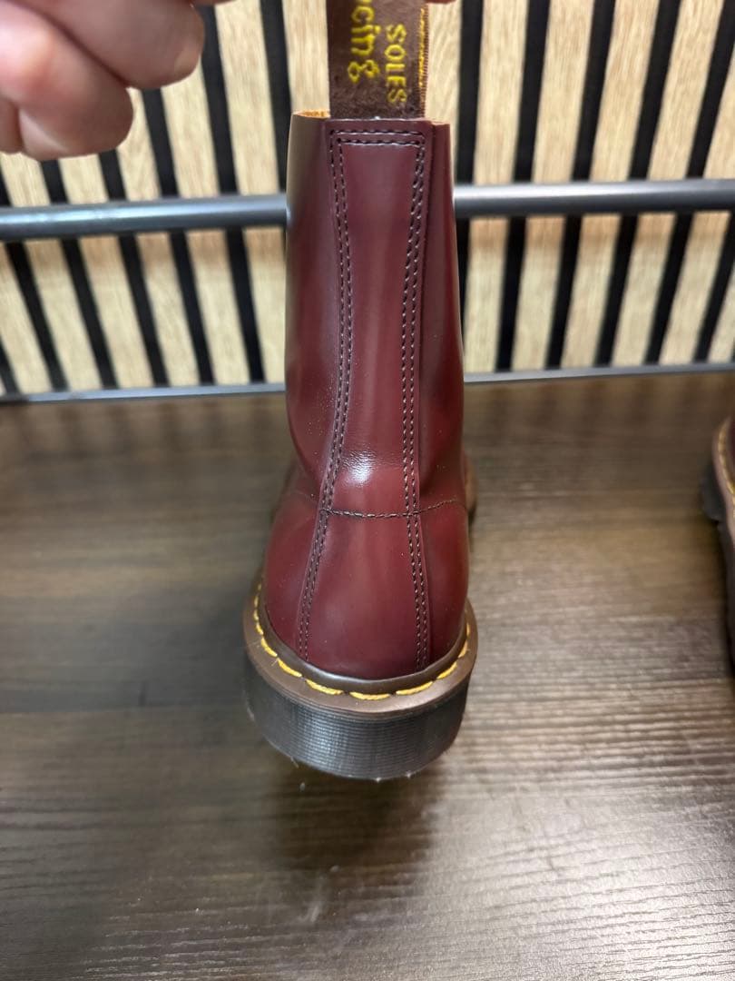 ドクターマーチン　Dr.Martens 8ホールブーツ　チェリーレッド?