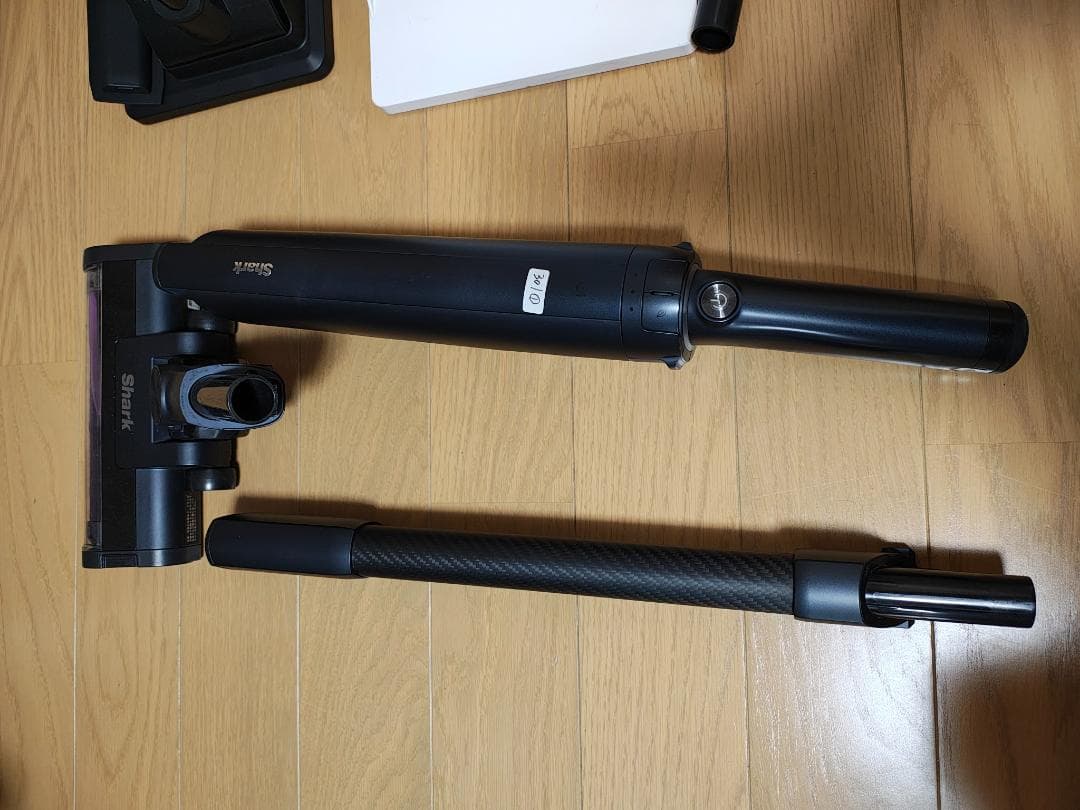 シャーク★コードレスクリーナー★LC301JBK★バッテリー新品と同等★1