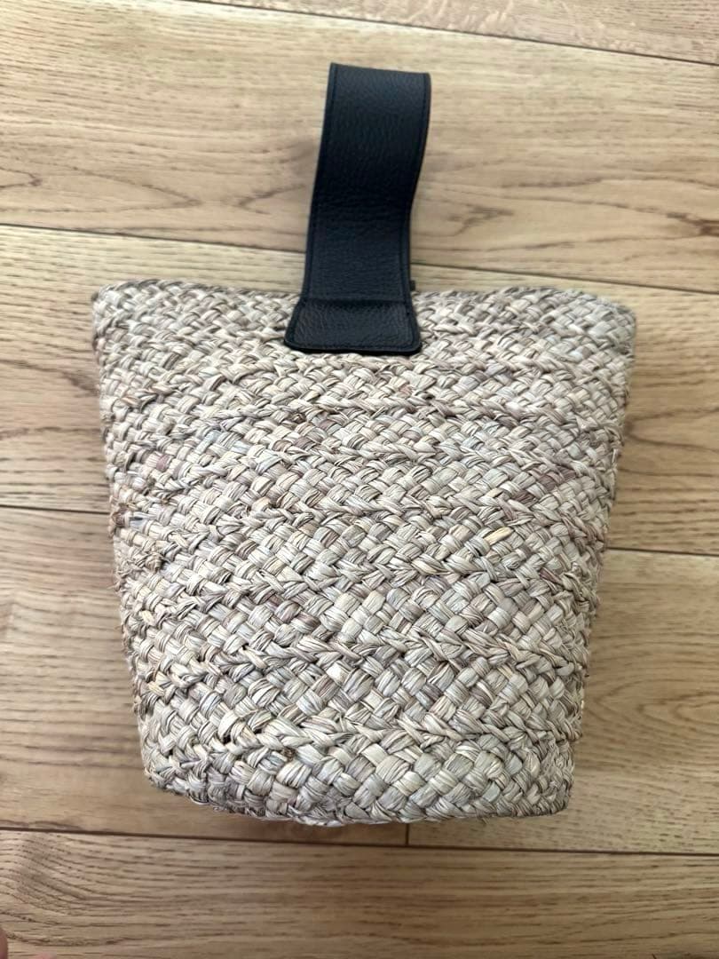 VIOLADORO ラフィアブレードワンハンドバッグ　かごバッグ