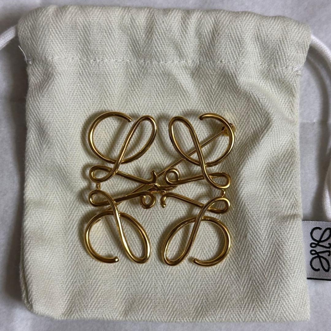 LOEWE ロエベ　ゴールドブローチ