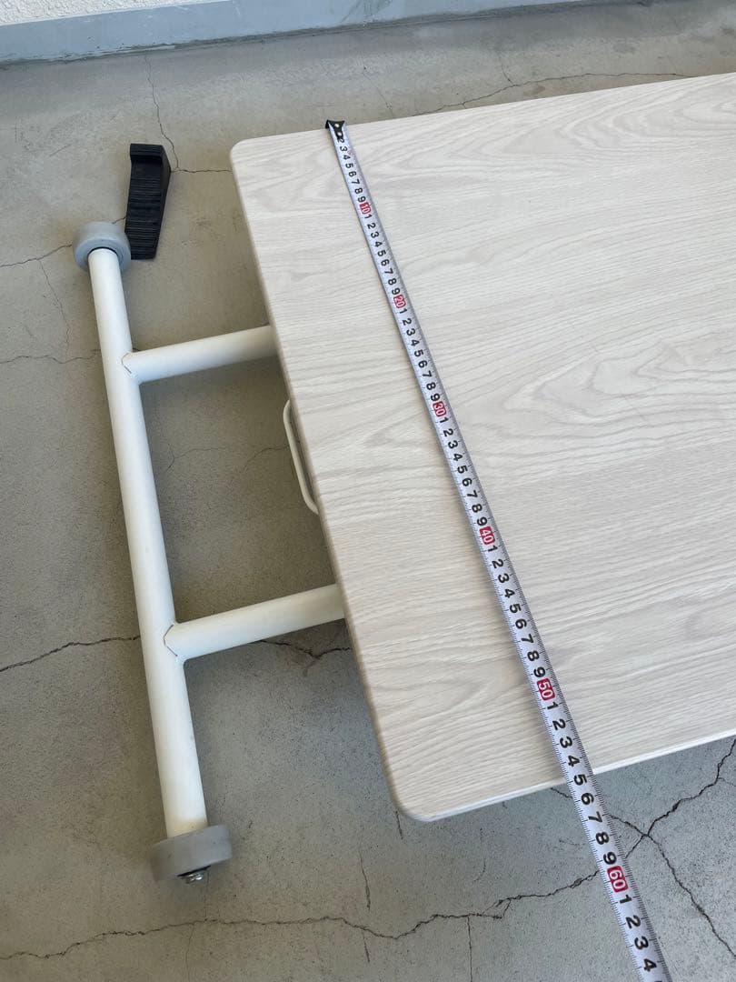 ガス式　昇降テーブル　リビング　ダイニング　ニトリ　ホワイト