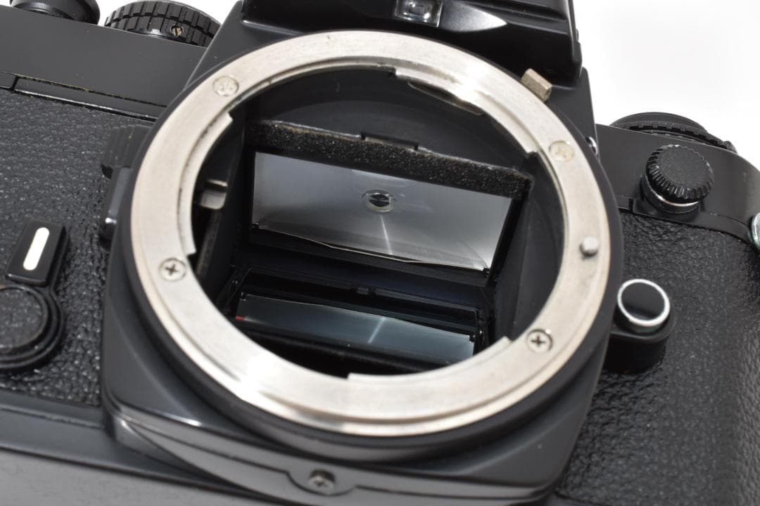 ■美品■ニコン　Nikon FE ブラック ボディ 一眼レフカメラ　動作確認済