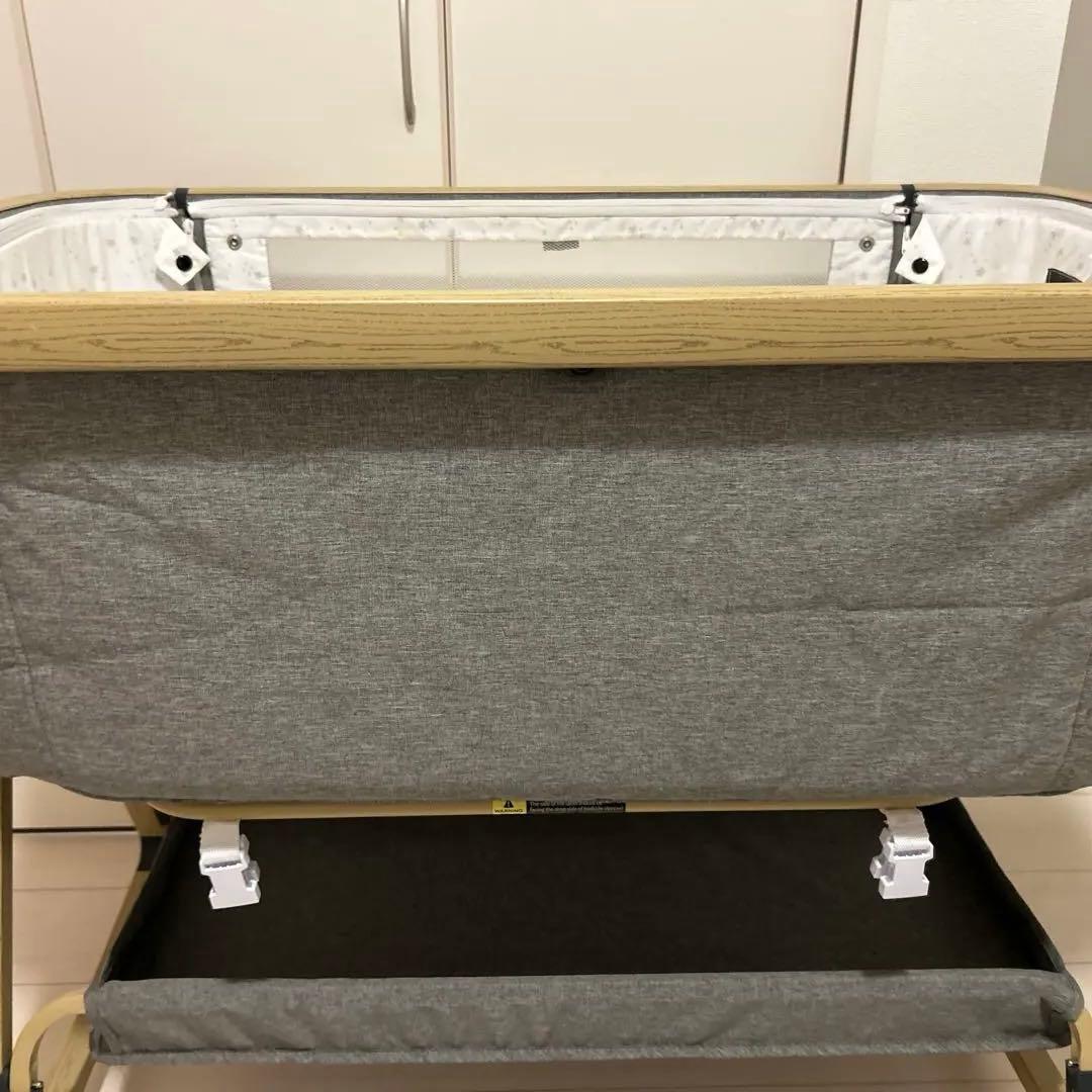 ZOOBLY 星柄ベビーベッド メッシュサイドパネル付き