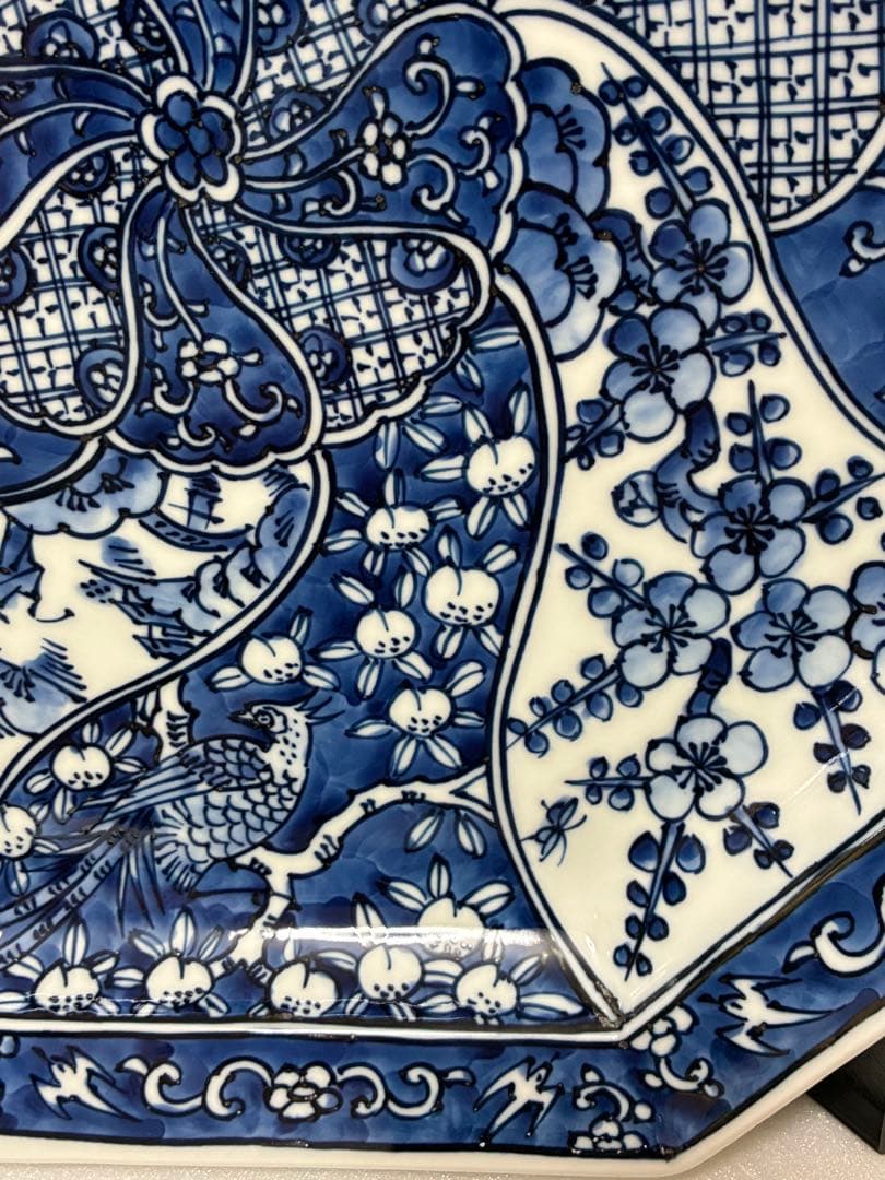 平戸三川内焼 平戸松山窯 祥瑞手 染付捻り吉祥文様 八角大皿31cm